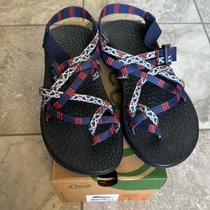 VGUC Chacos size 8